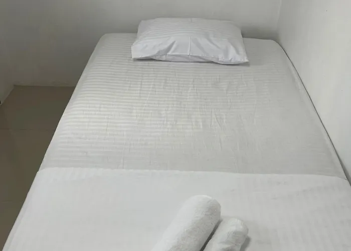 Hotel Oyo 75577 Palace Bangkok