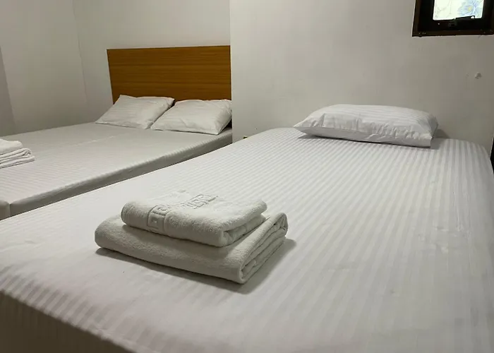 Oyo 75577 Palace Hotel Bangkok